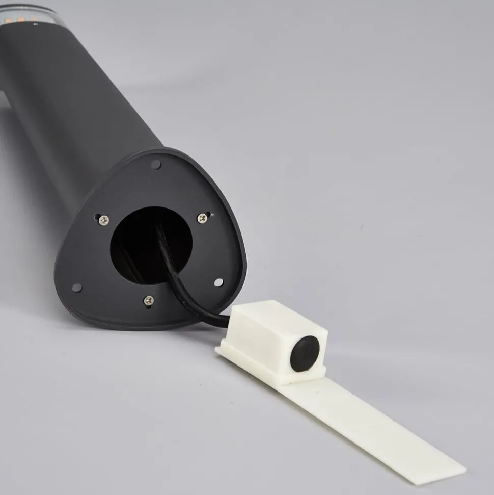 Milou - LED-sokkellampe i aluminium