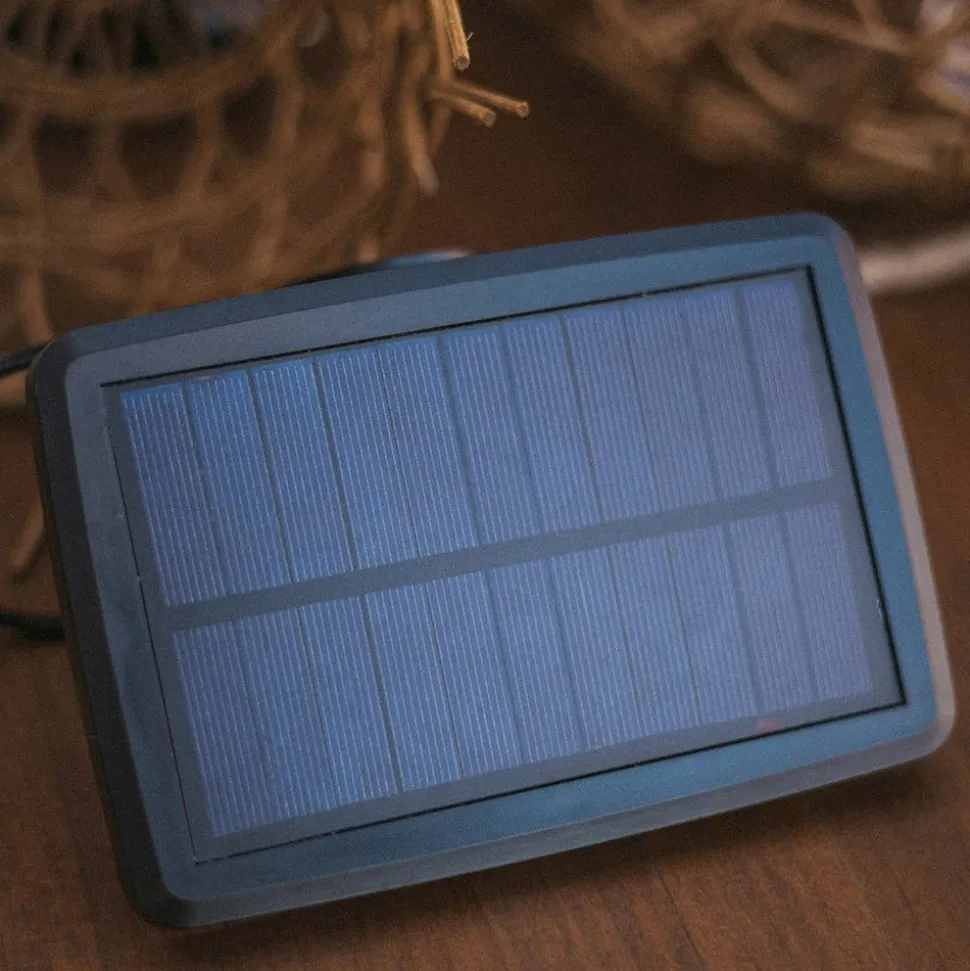 Newgarden LED-lyskæde Alma, træfarvet, PVC, IP44