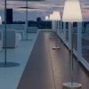Newgarden Lola Slim 120 gulvlampe med solceller antracit
