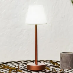 Newgarden Lola Slim LED-bordlampe batteri rosaguld