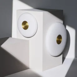 Northern LED-væglampe Glint, Ø 25 cm, glas, opal hvid