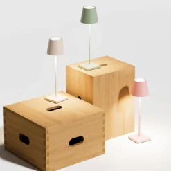 Nuindie LED genopladelig bordlampe, USB-C, beige, IP54, dæmpbar