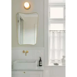 Nuura Liila 1 væg-/loftlampe, Ø 14 cm IP44, bronze/opal