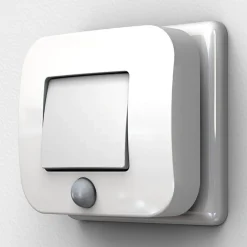 OSRAM LED-stikkontakt-natlampe LUNETTA HALL PIR-sensor hvid