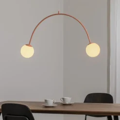 Pendellampe Una 2, metal, glas, 2 lyskilder, koralrød