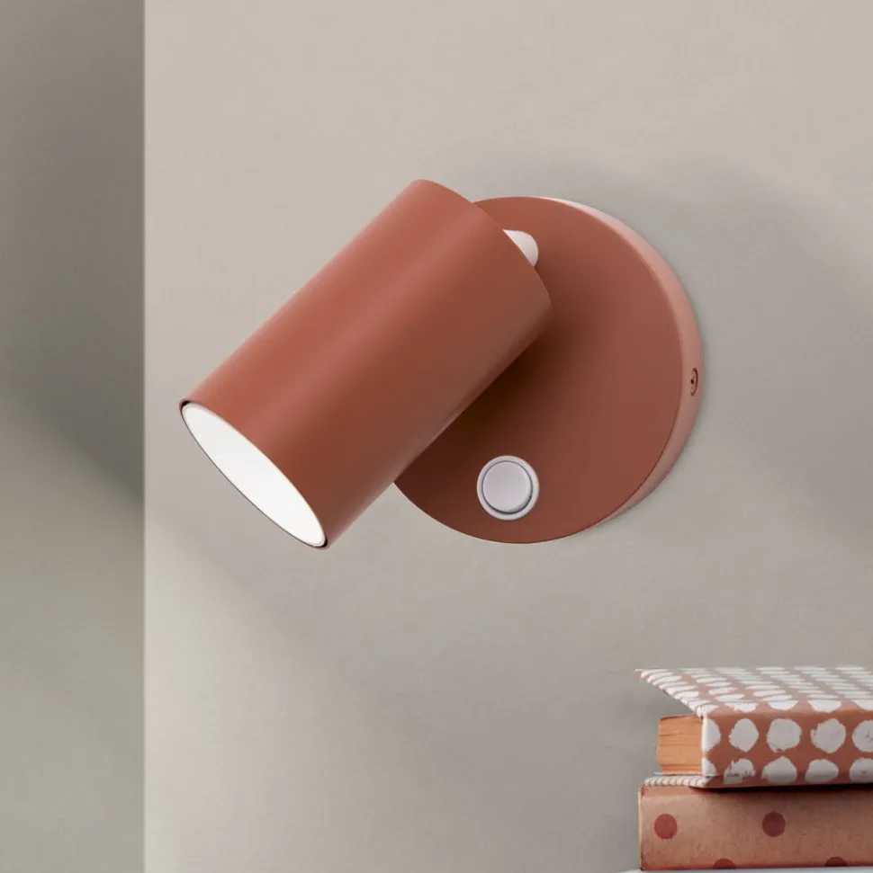 Penn vægspot, koralrød, Ø 10,5 cm, stål/aluminium