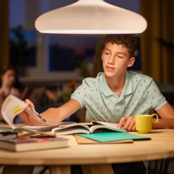 Philips E27 A60 4 W LED-pære fil. 4 W 2.700 K klar