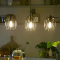 Philips LED-kerte E14 4,9 W 470m 2.700K mat 6 stk
