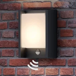 Philips udendørs LED-væglampe Arbour Sensor 1 lyskilde. 2.700 K