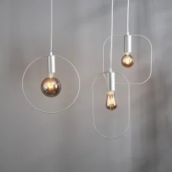 Plain Smoke E27 LED-globepære 1,8 W 2.100K Ø 125mm