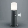 Praktisk sokkellampe Hoosic med sensor