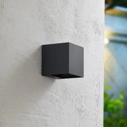 Prios LED-væglampe med solceller Lius, højde 15 cm, bevægelsessensor