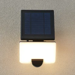 Prios Yahir LED-solcellevægspot, sensor, sort