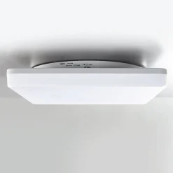 Pronto LED-loftlampe, kantet, 28 x 28 cm