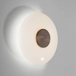 PURE LED-væglampe Vitrum, brun/opalglas/aluminium Ø 22 cm