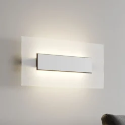 Quitani LED-væglampe Lole, aluminium, 59 x 29 cm, glas