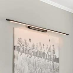 Quitani Niara LED-gallerilampe CCT sort anodisk