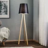 Quitani trebenet gulvlampe Jata, træchintz, sort