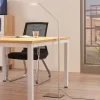 Resi LED-gulvlampe med dæmper, ideel til læsning