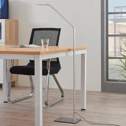 Resi LED-gulvlampe med dæmper, ideel til læsning