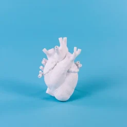 SELETTI Love in Bloom-vase, hvid, hjerteformet, porcelæn