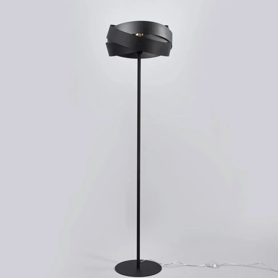 Slående designet standerlampe Tornado