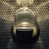 Slim LED-natlampe til stikkontakt, med sensor