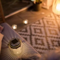 Solcelledrevet LED bordlampe Jar i glas