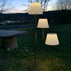 Solini LED-lampe med jordspyd, hvid/sølv, højde 90 cm