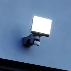 STEINEL XLED Home 2 S udendørsspot, sensor, sort