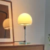 TECNOLUMEN Wagenfeld WG24 bordlampe med glasfod