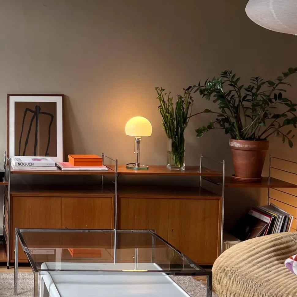 TECNOLUMEN Wagenfeld WG24 bordlampe med glasfod