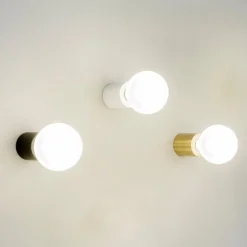 Ten - minimalistisk væglampe satingylden