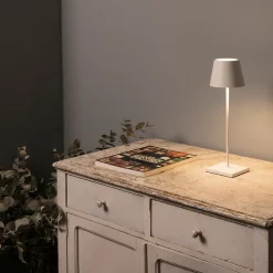 Toc LED-bordlampe med USB-oplader, IP54, hvid