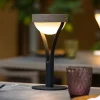 Tyble LED solcellebordlampe, sort/teak, 2.700 K, 200 lm
