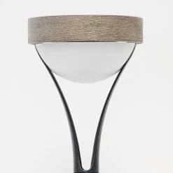 Tyble LED solcellebordlampe, sort/teak, 2.700 K, 200 lm