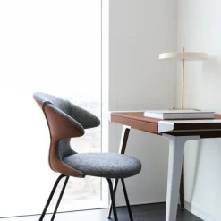 UMAGE LED-bordlampe Asteria Table, USB, perlehvid/messing