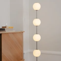 UMAGE LED-gulvlampe Audrey, stålfarvet, højde 128 cm, 4 lyskilder