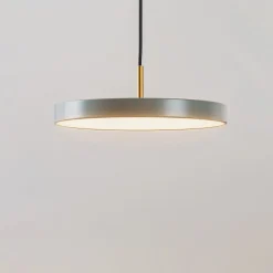 UMAGE LED-hængelampe Asteria Mini, lysegrøn/messing, Ø 31 cm