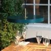 UMAGE LED-hængelampe Asteria Medium, grøn/messing, Ø 43 cm