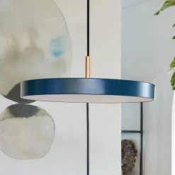 UMAGE LED-hængelampe Asteria Mini, petrol/messing, Ø 31 cm