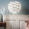 UMAGE Silvia medium gulvlampe, tre ben, hvid