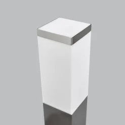 Vejlampe 400166, stål med 2 stikkontakter