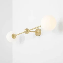 Væglampe Alison, 2 lyskilder, messing/hvid, 89 cm