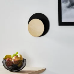 Væglampe Circle i sort med trædekorplade