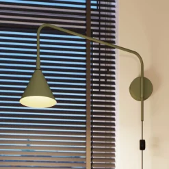 Væglampe LYS, olivengrøn, Ø 14 cm, metal, stik, E14