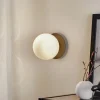 Væglampe Minerva K1 med sort metalramme