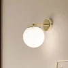 Væglampe Sala med kugleglas, 1 lyskilde