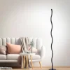 Wave LED-gulvlampe 3.000 K 120cm sort